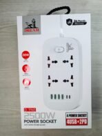 مشترك كهربائي مزود بـ 4 منافذ USB و2 منفذ تايب سي ,2500 وات من دريم، أبيض